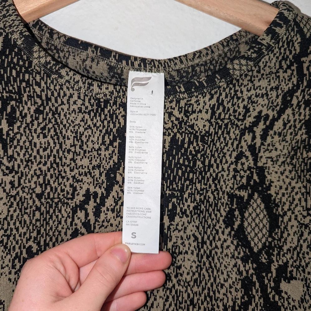 Fabletics Kamila Seamless Snakeskin Shirt